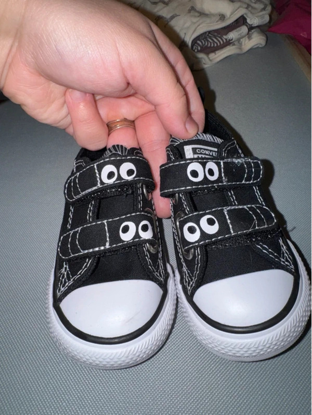 Conserve 5C Spooky Halloween Ghost Velcro Strap Shoes Costume Ready